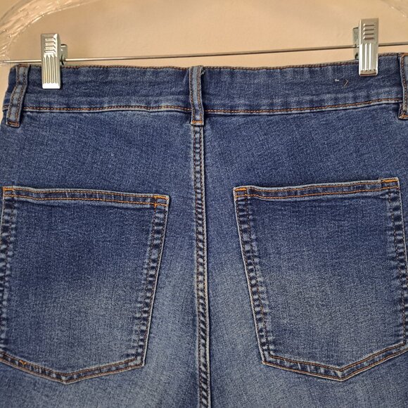 Divided H&M Juniors Jeans Short Blue Color Size  USA14 EUR 44 - Picture 8 of 8